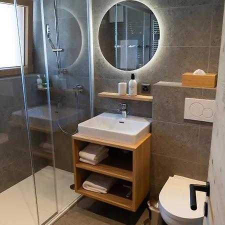 Les Chamois Hotel 3*