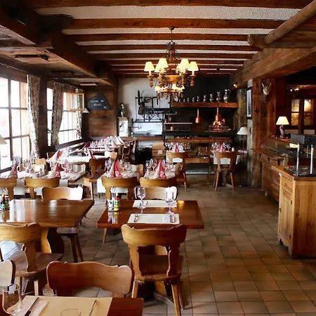 Les Chamois Hotell 3*