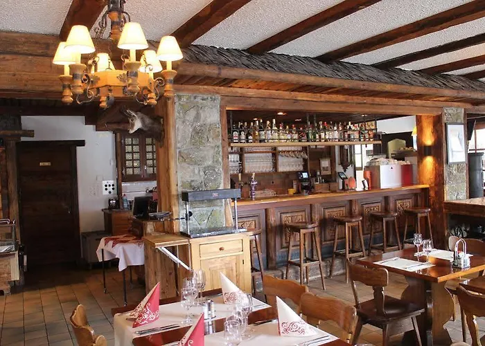 Les Chamois Hotel 3*