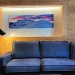 Les Chamois Hotel
